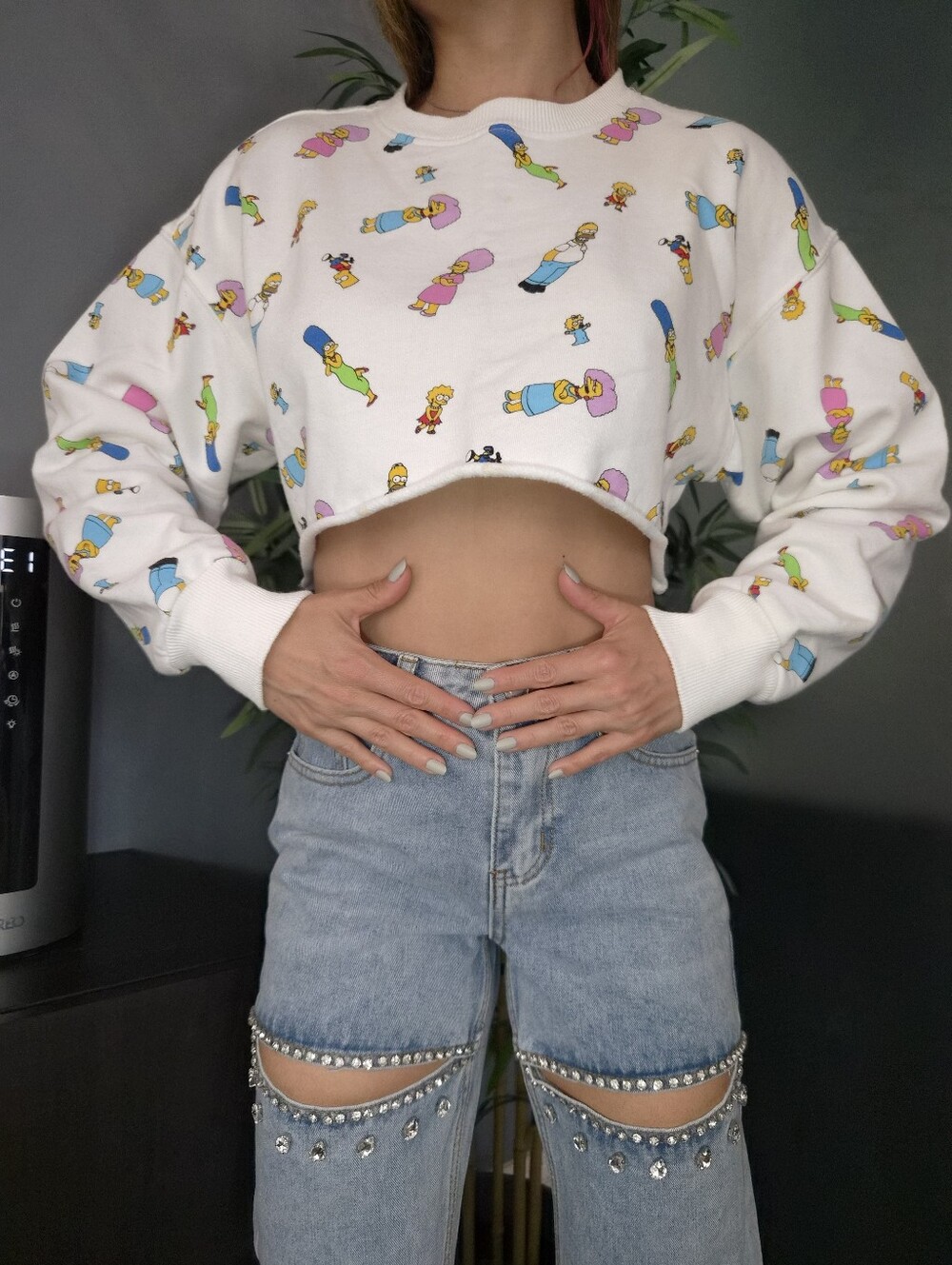 ☆5/$15☆Forever 21 White Cartoon Print Cropped Sweatshirt
